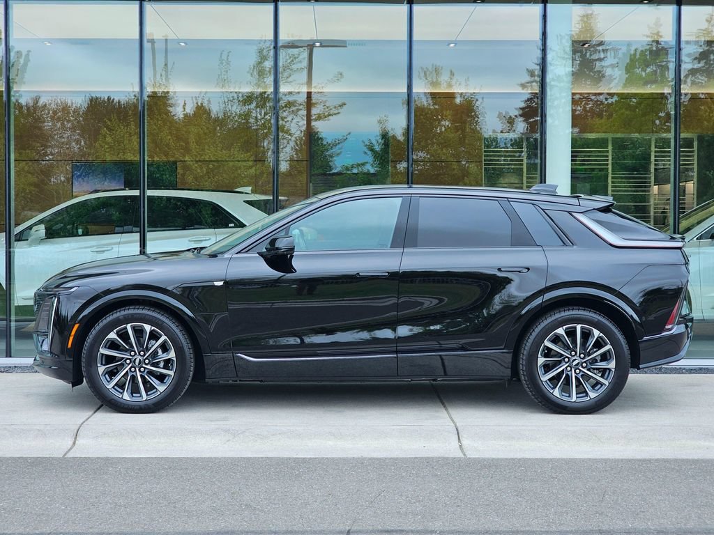 New 2026 Cadillac Lyriq Premium Sport AWD/4WD image 2
