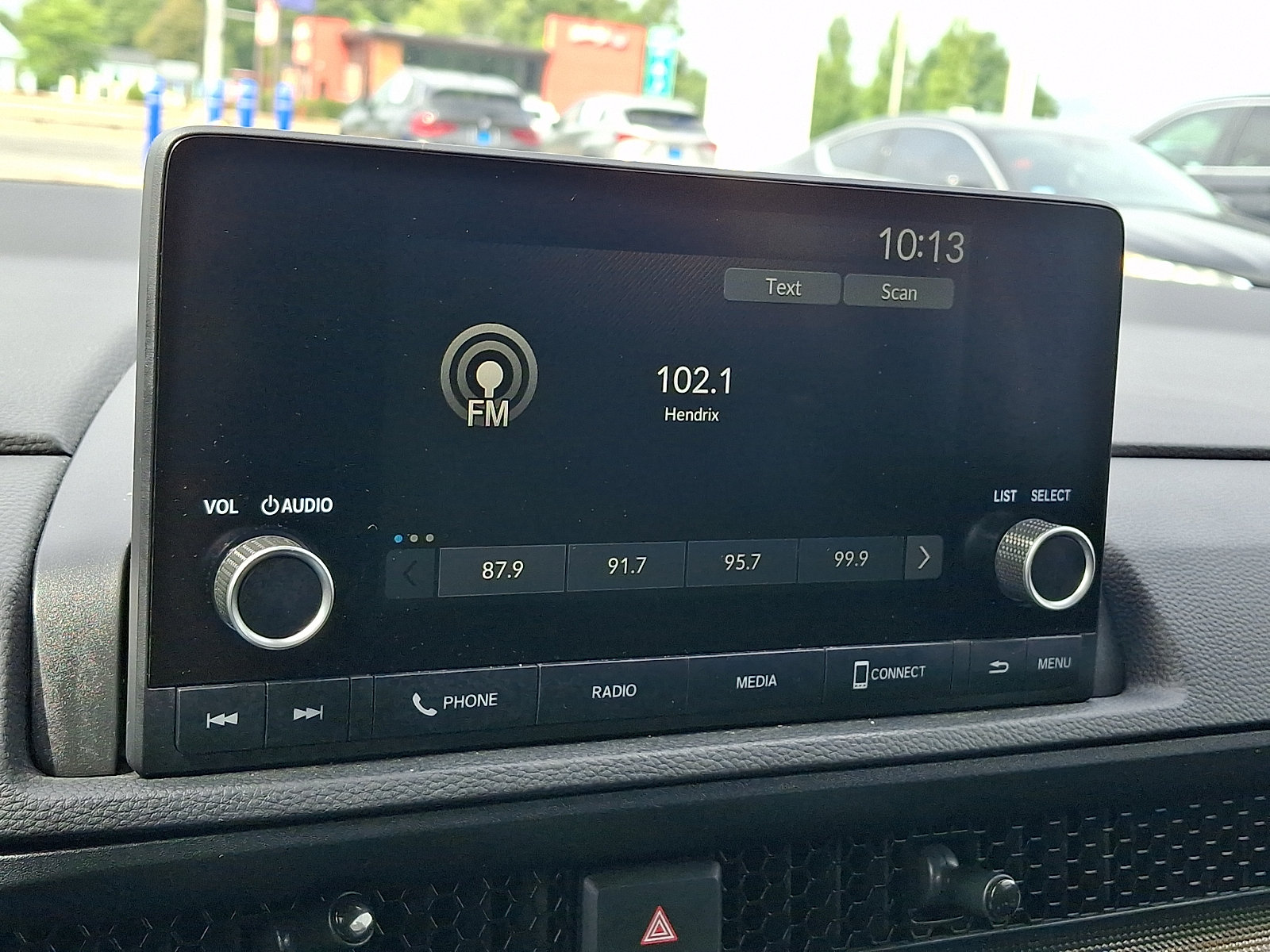 Used 2025 Honda CR-V EX image 18