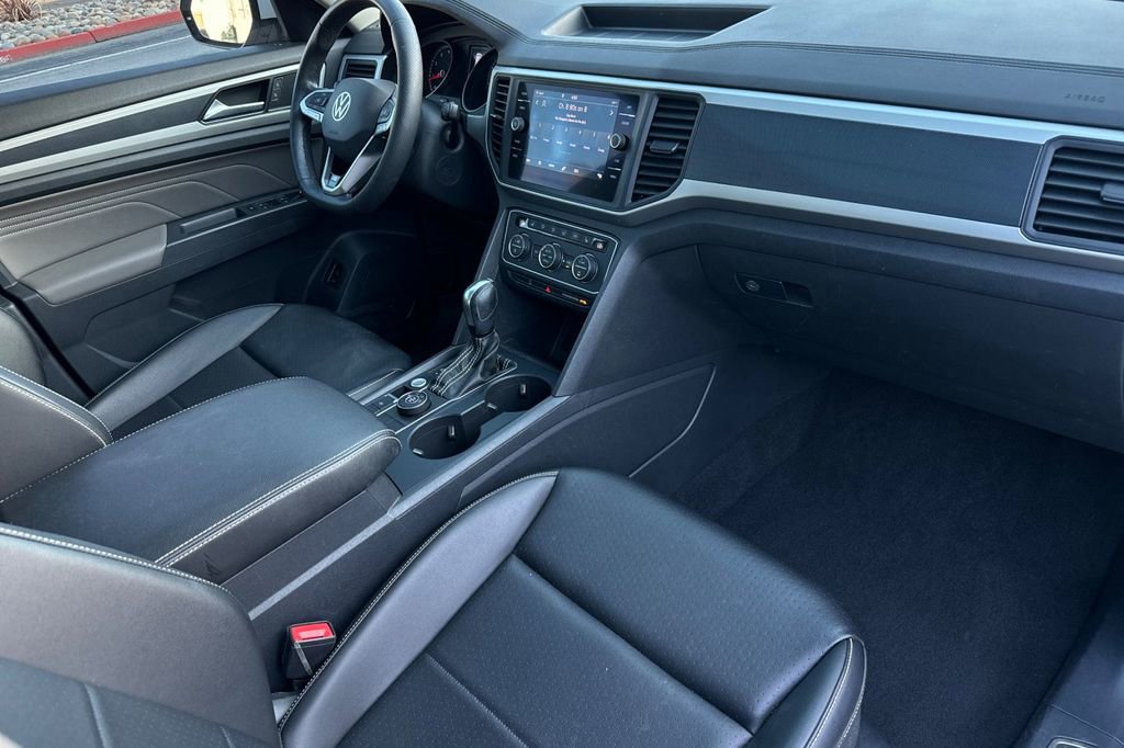 Used 2021 Volkswagen Atlas SE w/ Panoramic Sunroof Package image 16