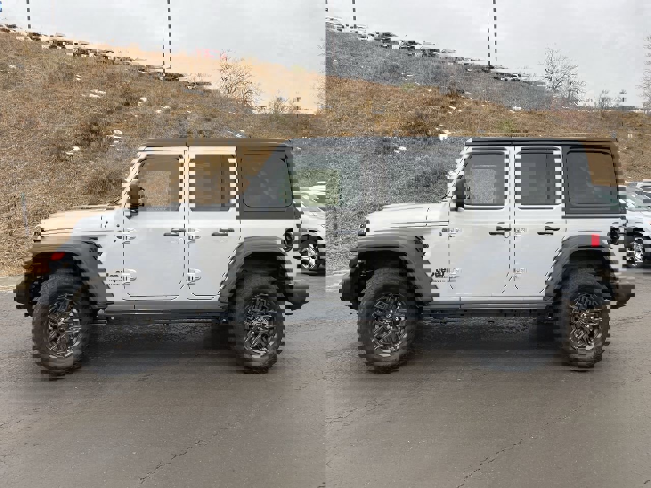 Used 2024 Jeep Wrangler Sport S image 4