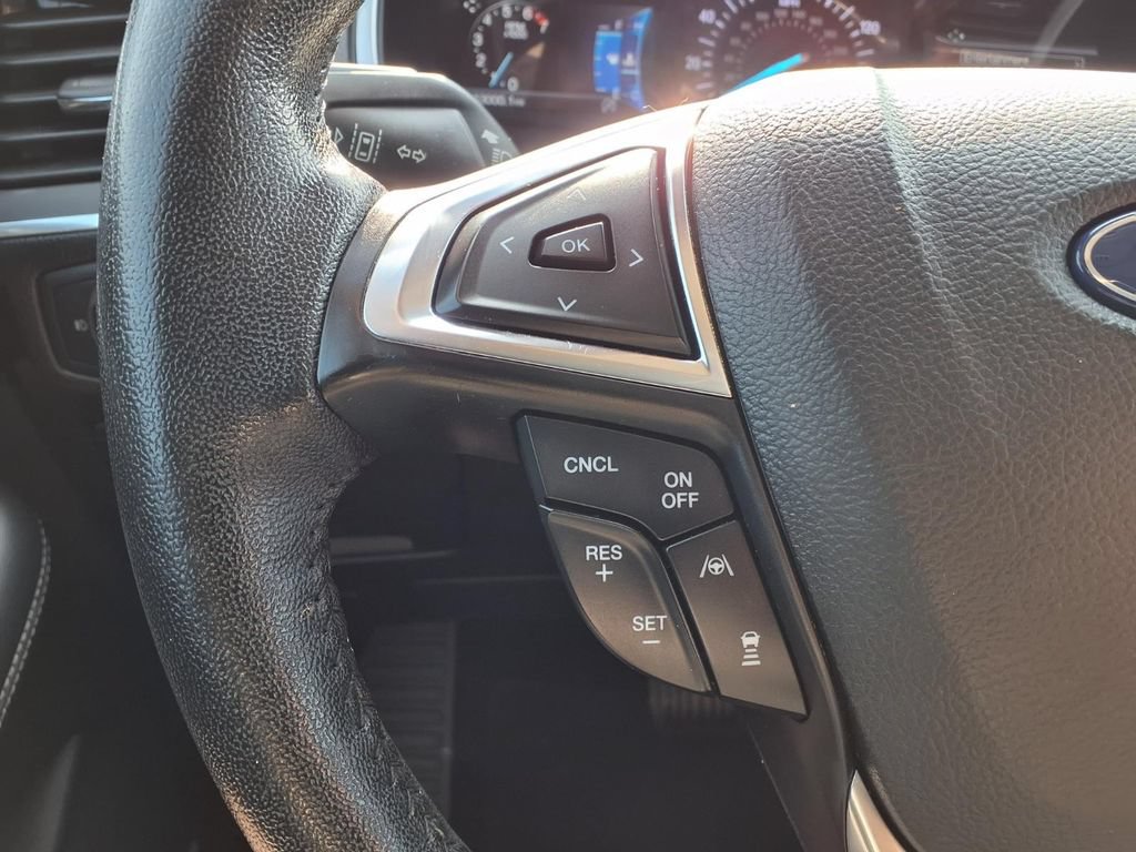 Used 2019 Ford Edge Titanium FWD image 20