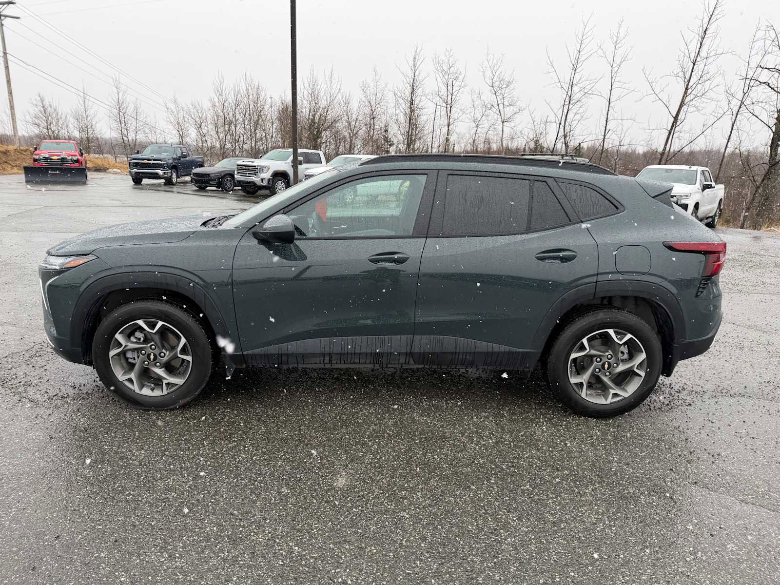 Used 2026 Chevrolet Trax LT w/ LT Convenience Package image 2