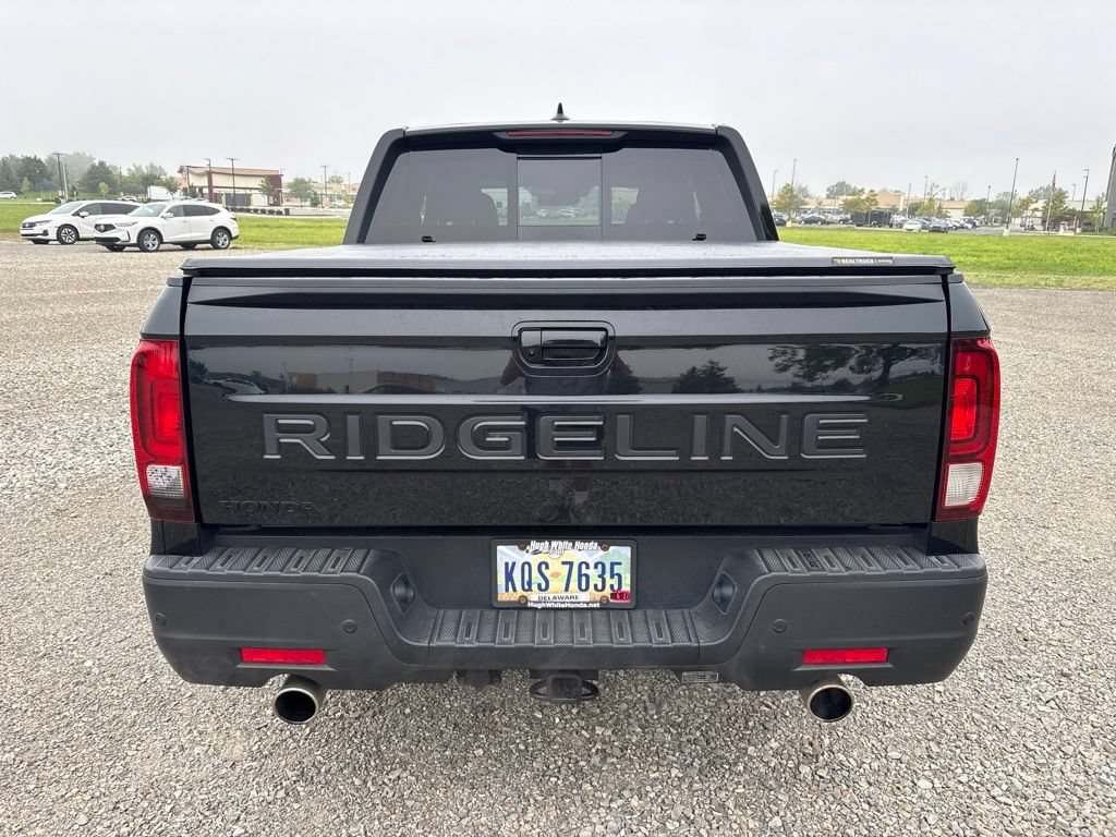 Used 2025 Honda Ridgeline Black Edition image 9