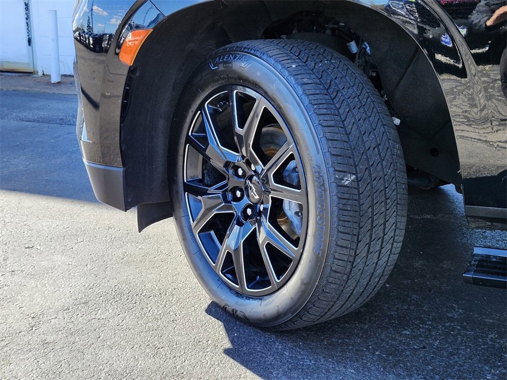 Used 2023 Chevrolet Suburban High Country w/ Premium Package 2 image 38