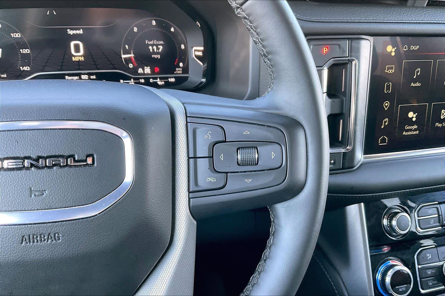 Used 2024 GMC Yukon Denali AWD/4WD image 24