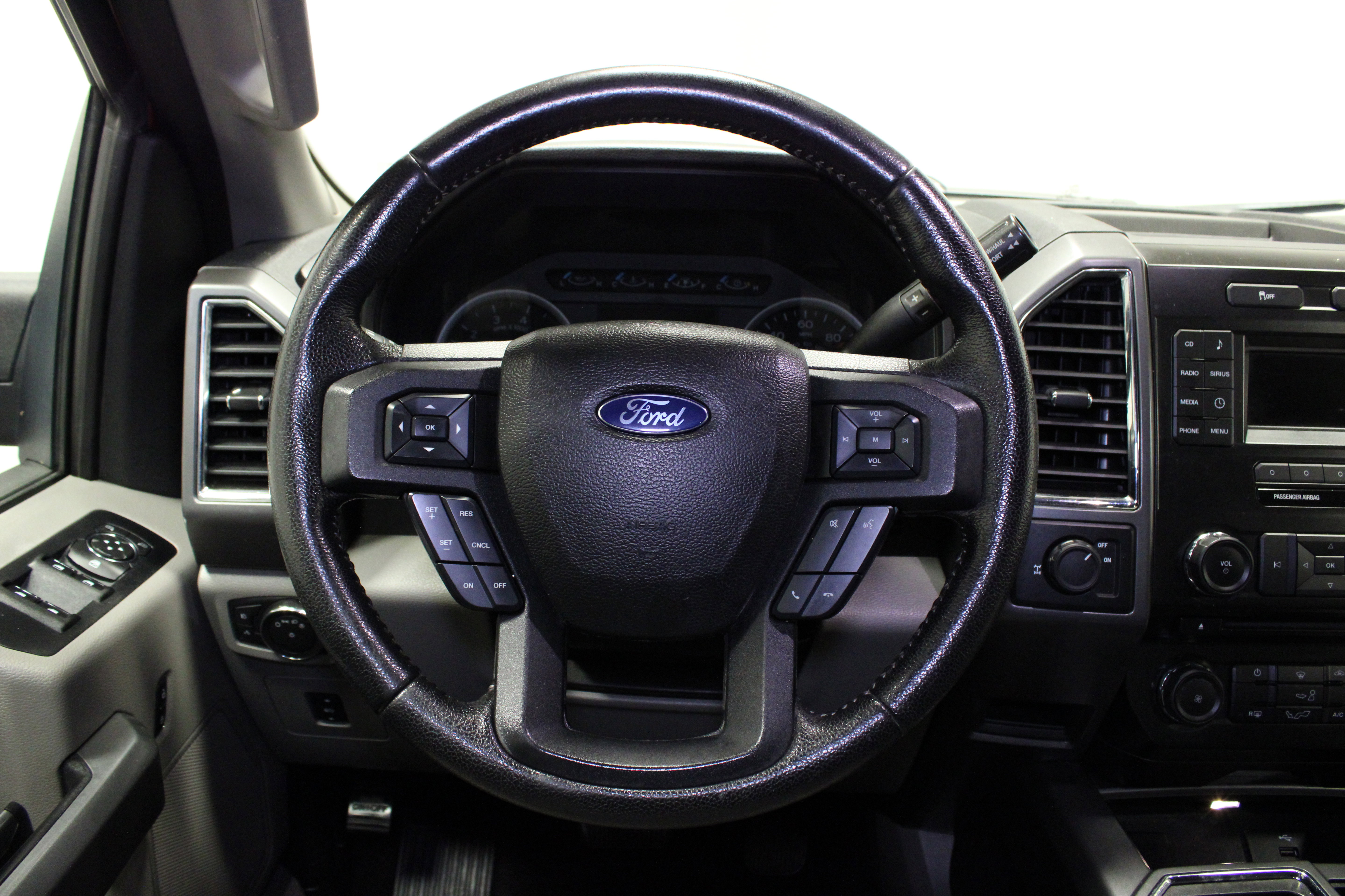 Used 2016 Ford F150 XLT w/ Equipment Group 301A Mid RWD image 22