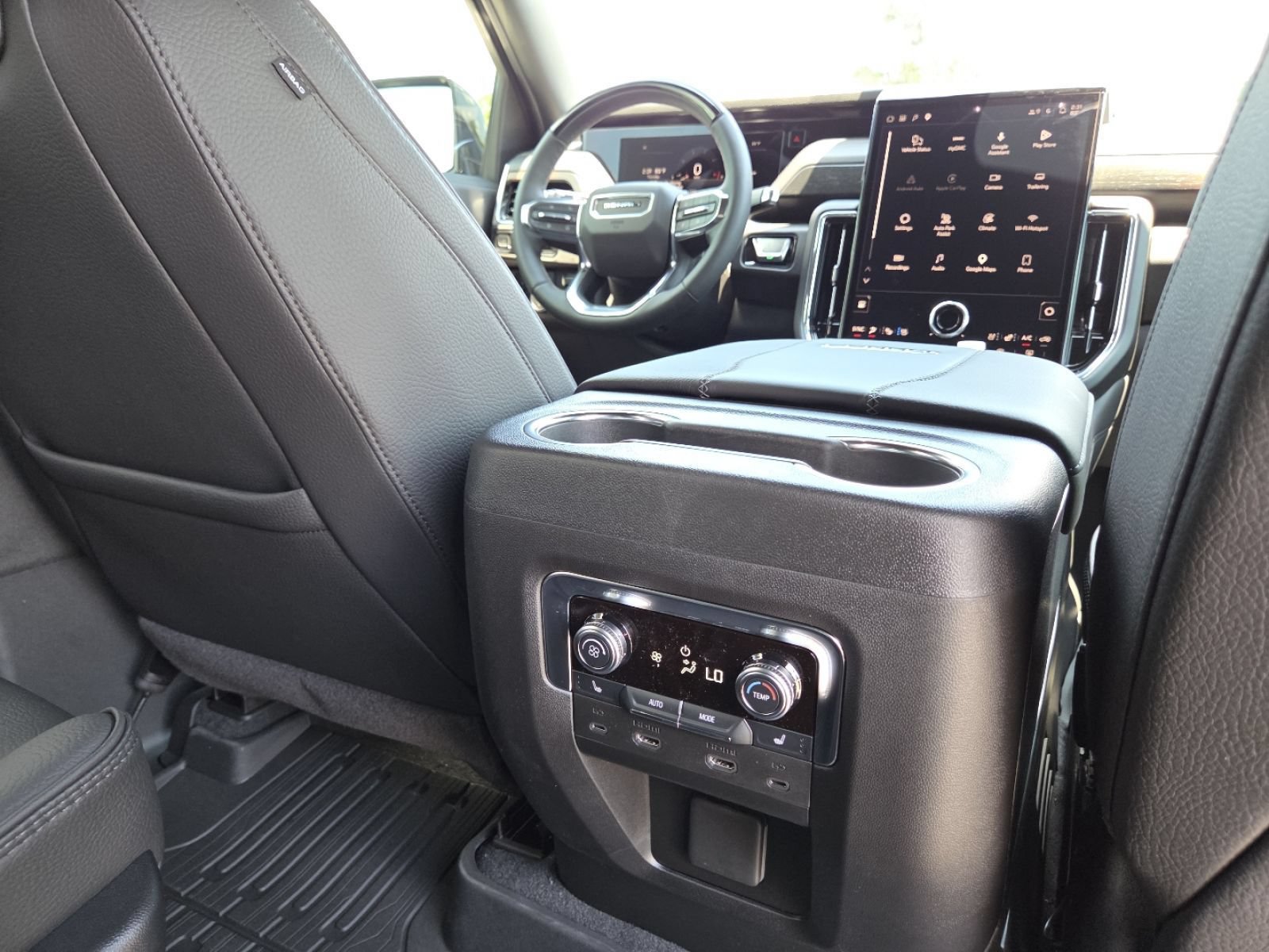 New 2026 GMC Yukon XL Denali w/ Denali Reserve Package AWD/4WD image 28