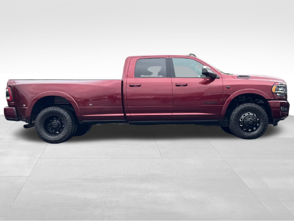 Used 2022 RAM 3500 Limited w/ Night Edition AWD/4WD image 10