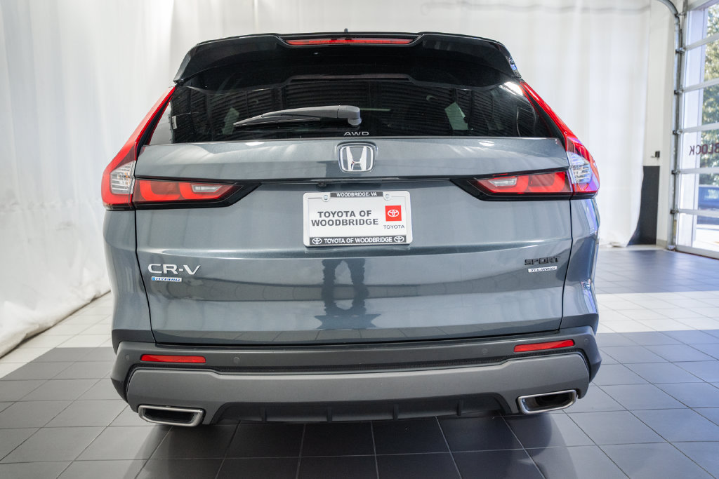 Used 2024 Honda CR-V Sport Touring image 5