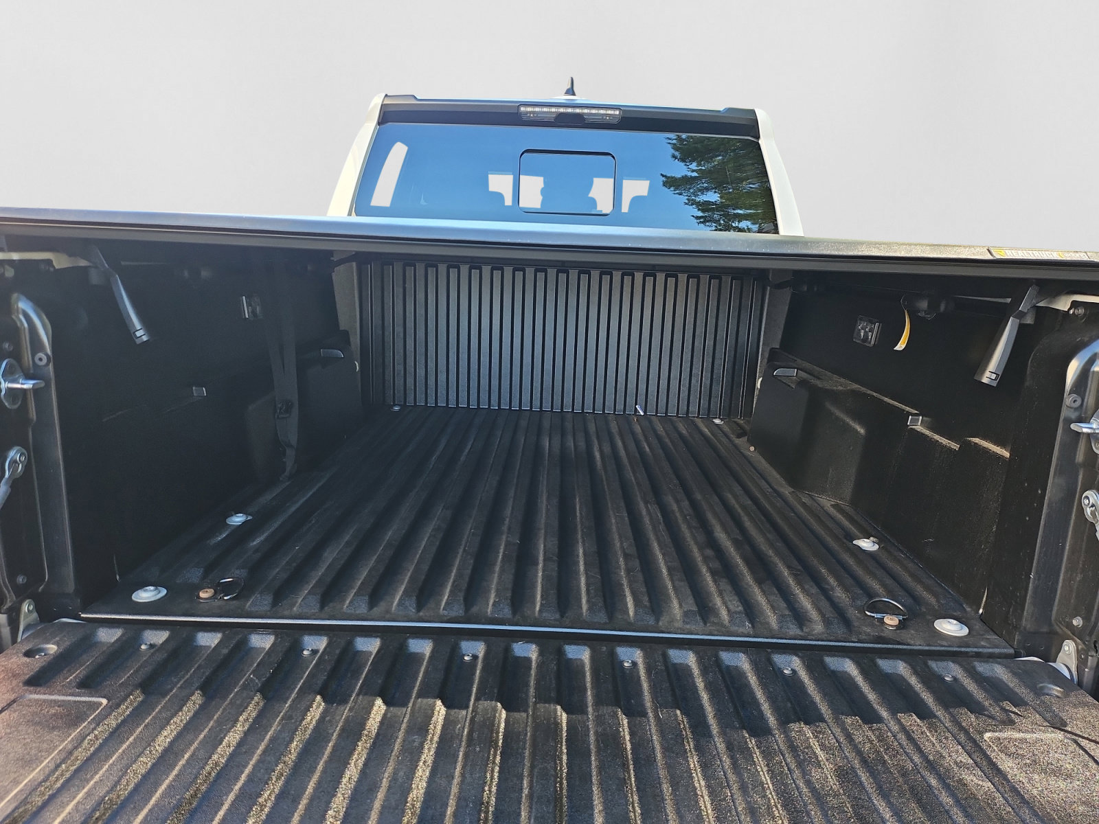 Used 2025 Toyota Tacoma SR5 w/ SR5 Upgrade Package RWD image 19
