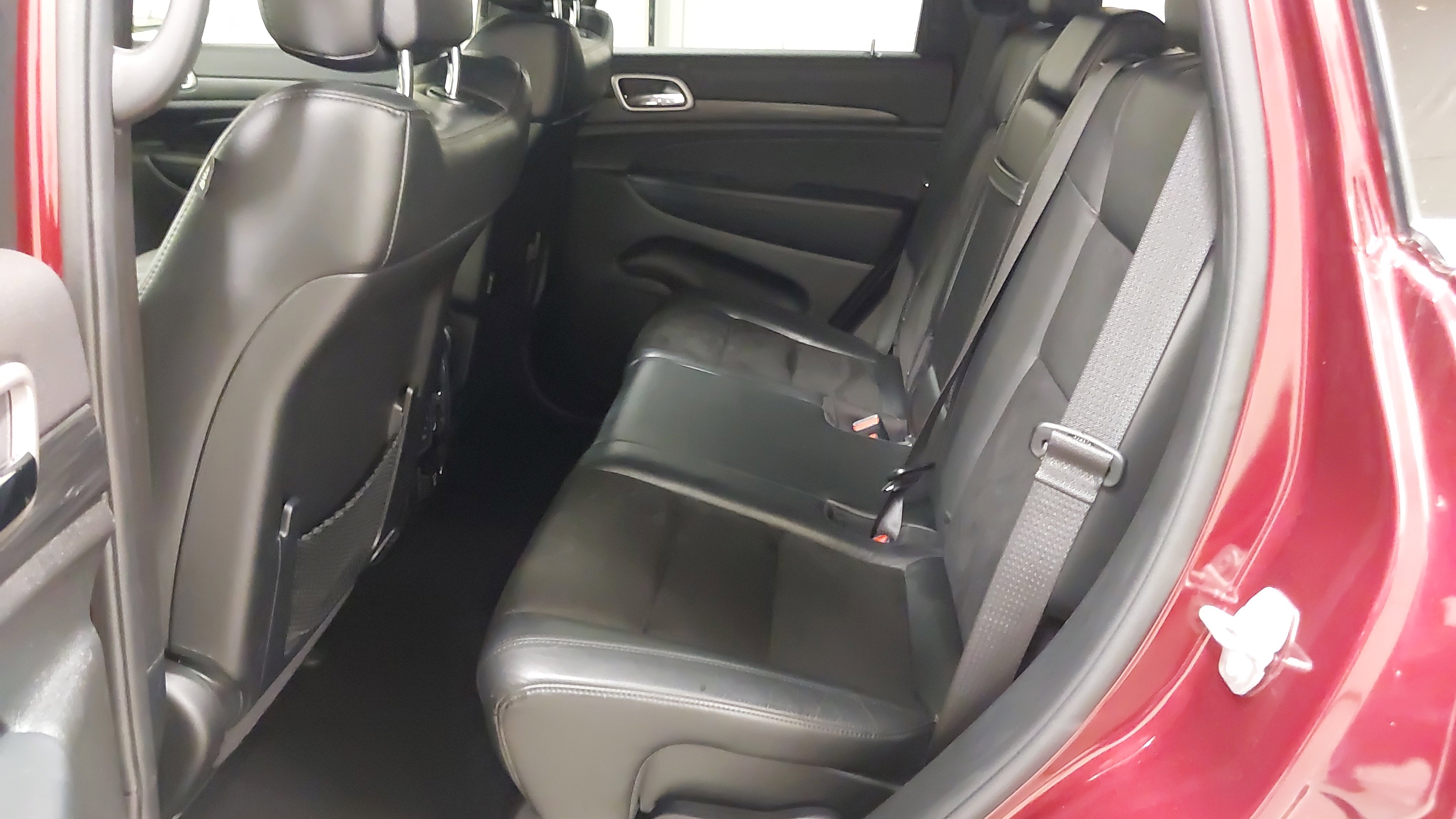 Used 2021 Jeep Grand Cherokee Laredo X image 38