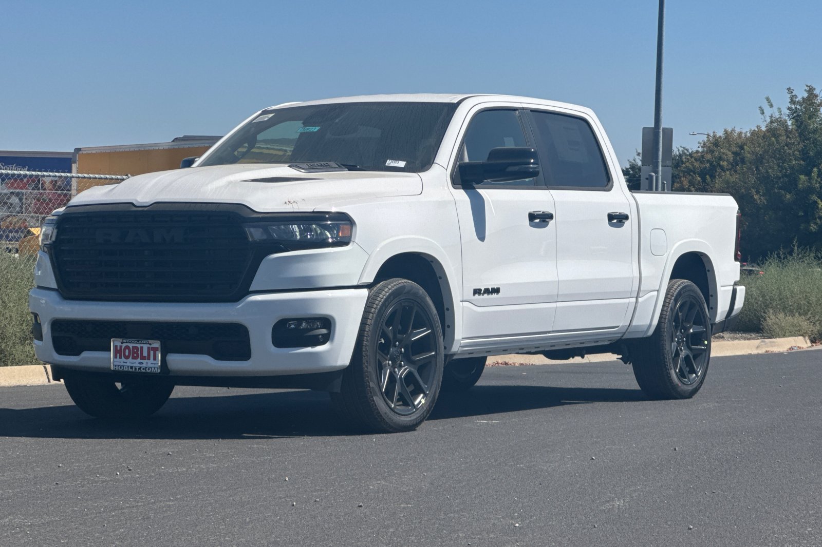 New 2027 RAM 1500 Laramie AWD/4WD image 7
