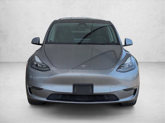 Used 2024 Tesla Model Y Long Range AWD/4WD image 2