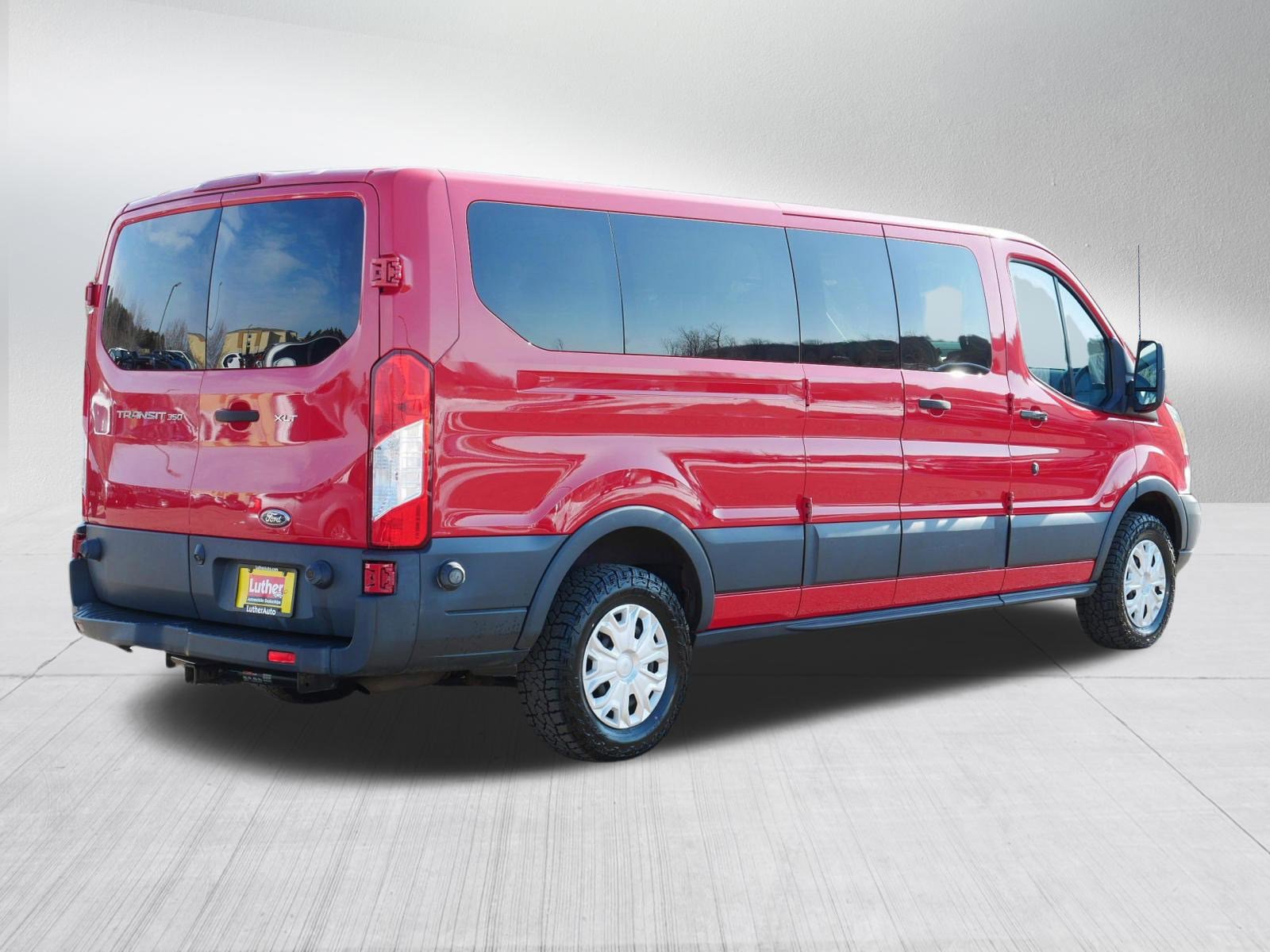 Used 2015 Ford Transit 350 XLT image 7