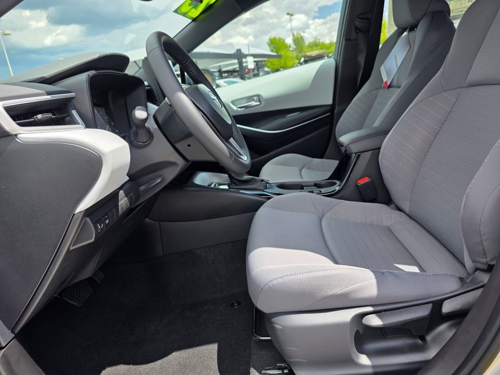 Used 2025 Toyota Corolla SE image 25
