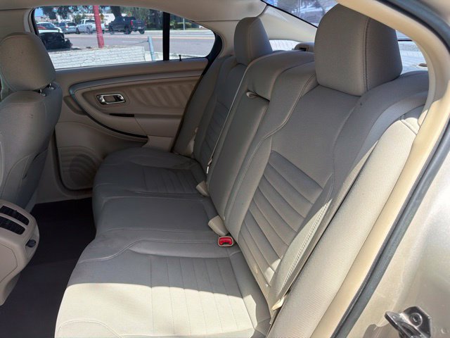 Used 2018 Ford Taurus SE FWD image 15