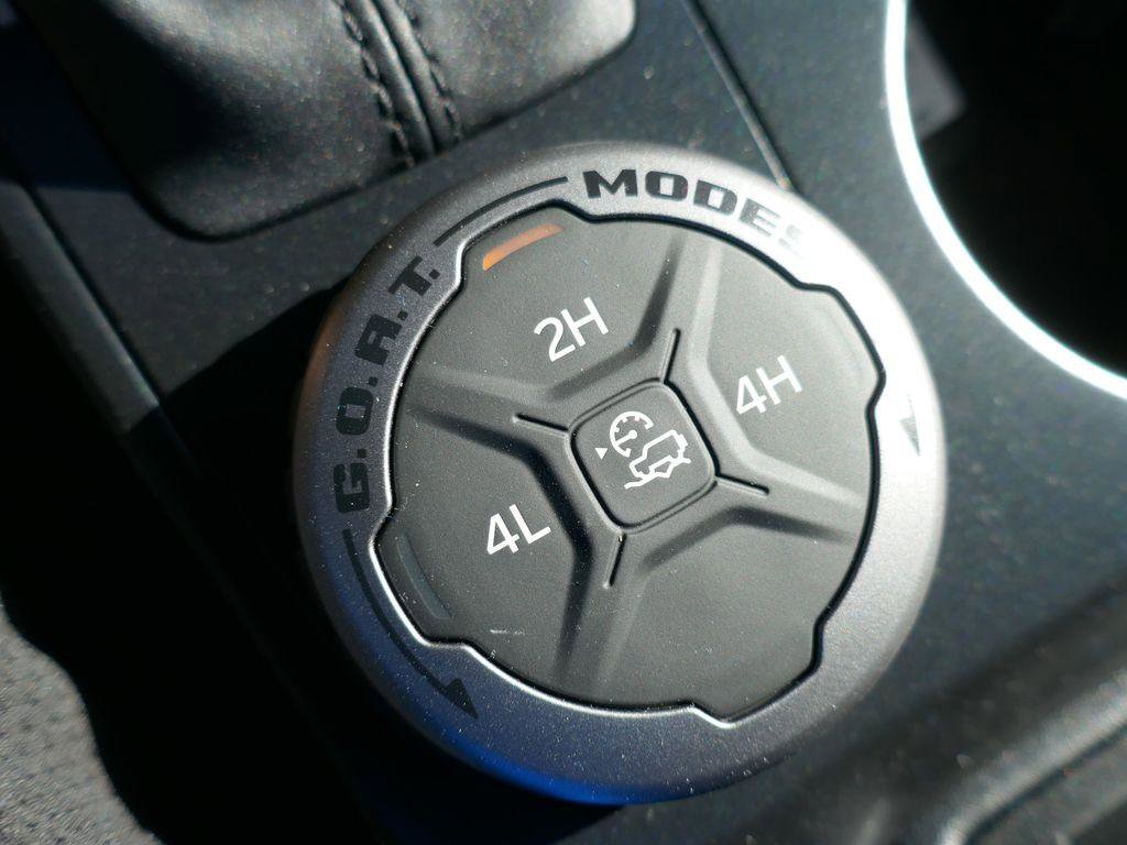 New 2026 Ford Bronco Outer Banks w/ Black Appearance Package image 22