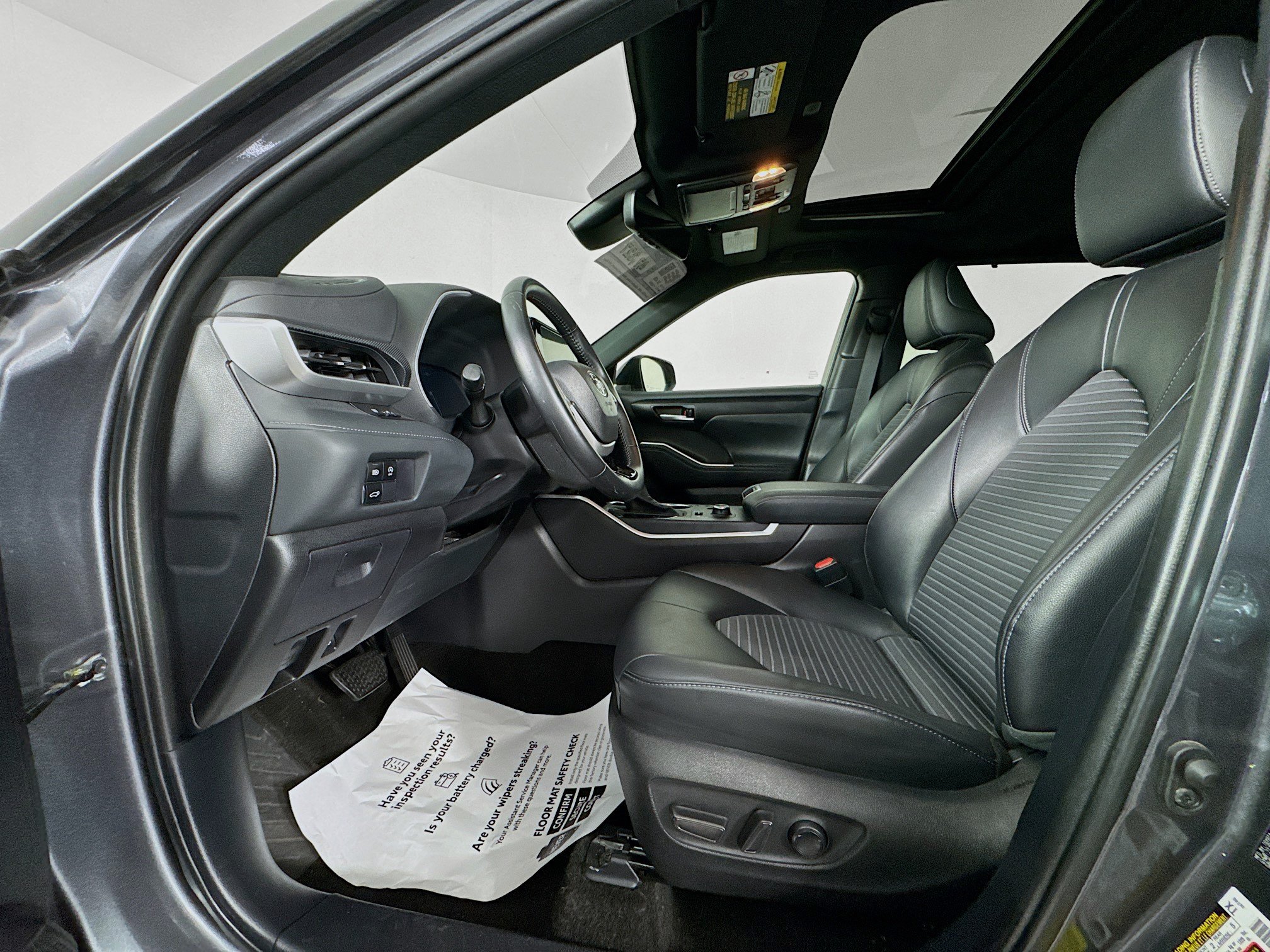 Certified 2025 Toyota Highlander XSE AWD/4WD image 20