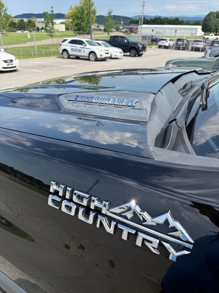 Used 2021 Chevrolet Silverado 2500 High Country w/ Z71 Off-Road Package AWD/4WD image 12
