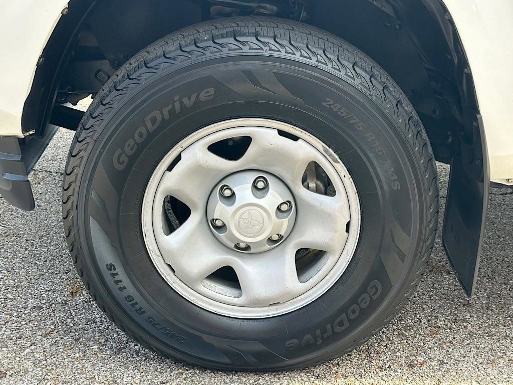 Certified 2021 Toyota Tacoma SR AWD/4WD image 34