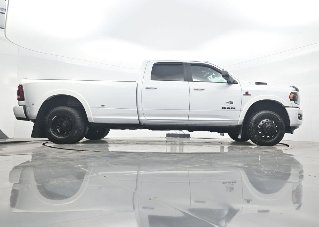Used 2022 RAM 3500 Limited w/ Max Tow Package image 29
