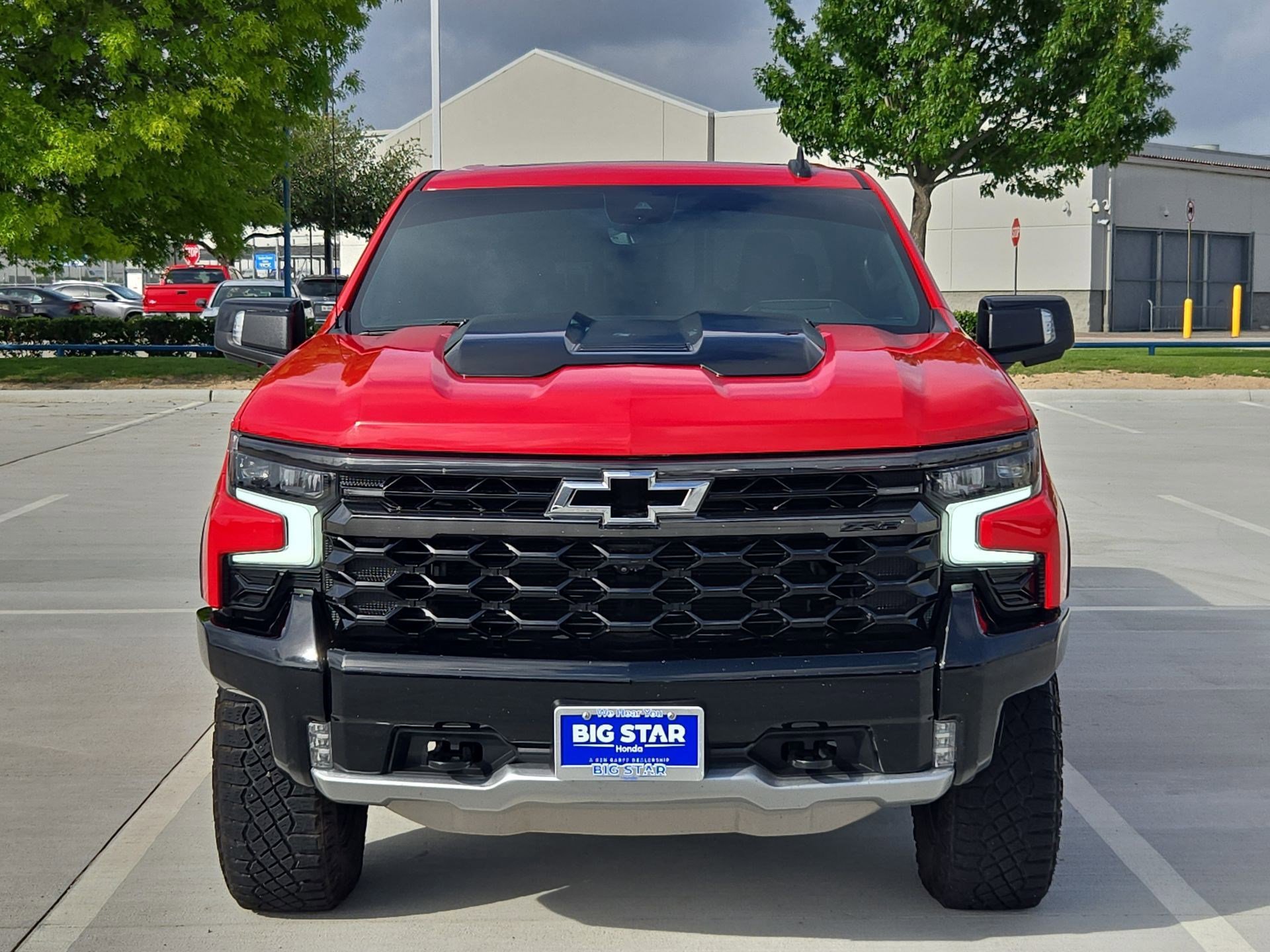 Used 2024 Chevrolet Silverado 1500 ZR2 w/ Technology Package image 10