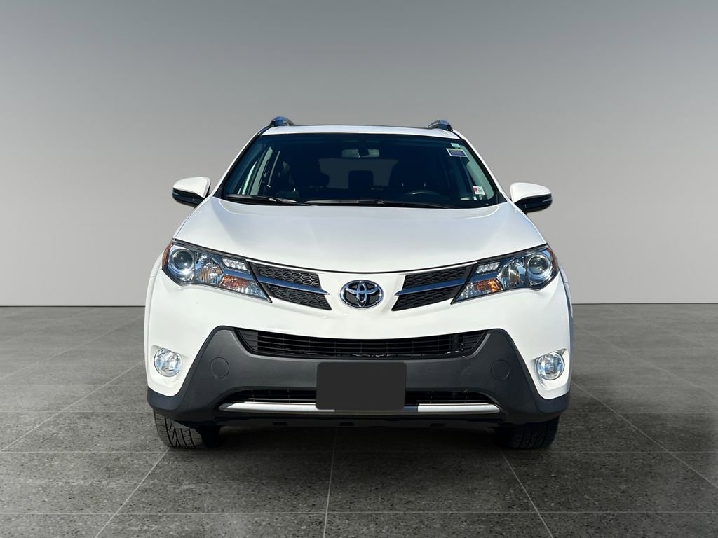 Used 2015 Toyota RAV4 XLE image 2