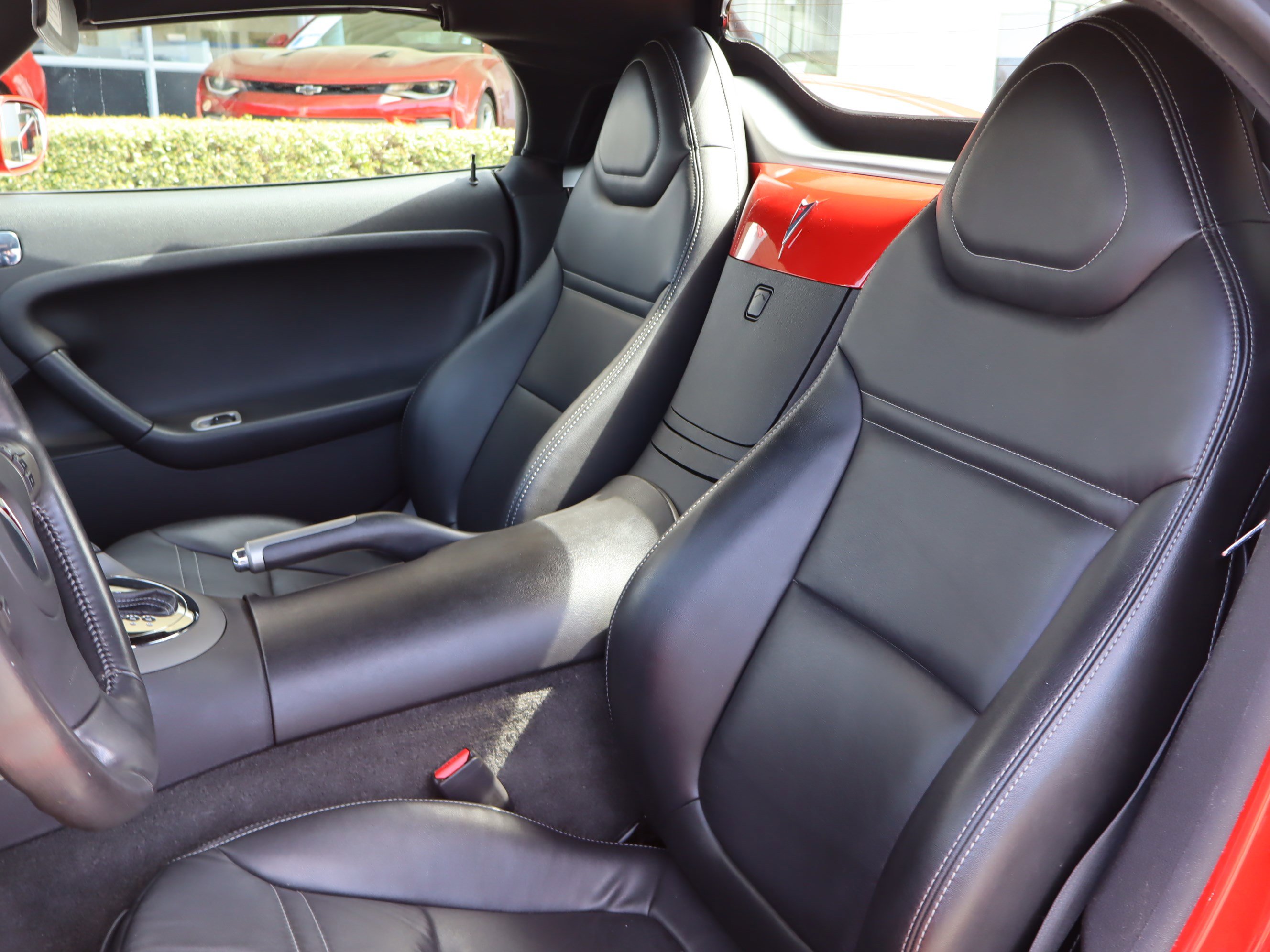 Used 2007 Pontiac Solstice Convertible w/ Premium Package image 16