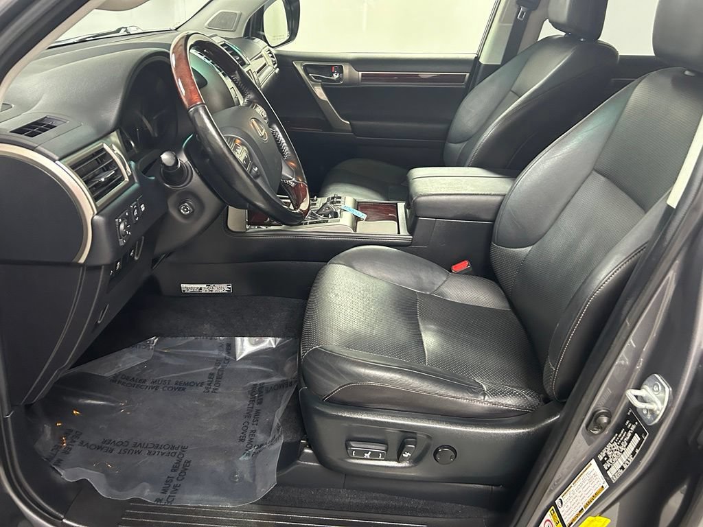 Used 2017 Lexus GX 460 Luxury w/ Preferred Accessory Package AWD/4WD image 12