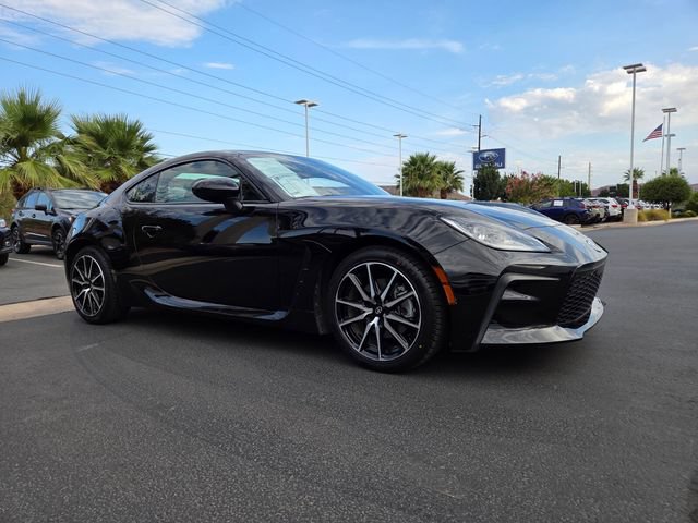 Used 2022 Toyota GR86 w/ ALL Weather Mat Package (TMS) RWD image 2