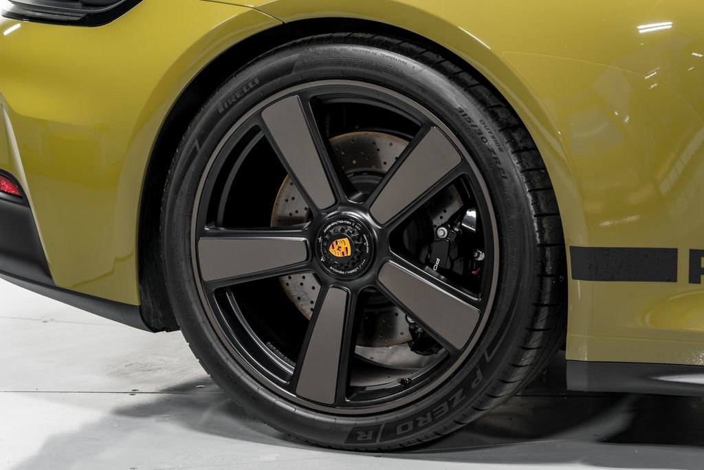 Used 2026 Porsche 911 Carrera GTS image 57