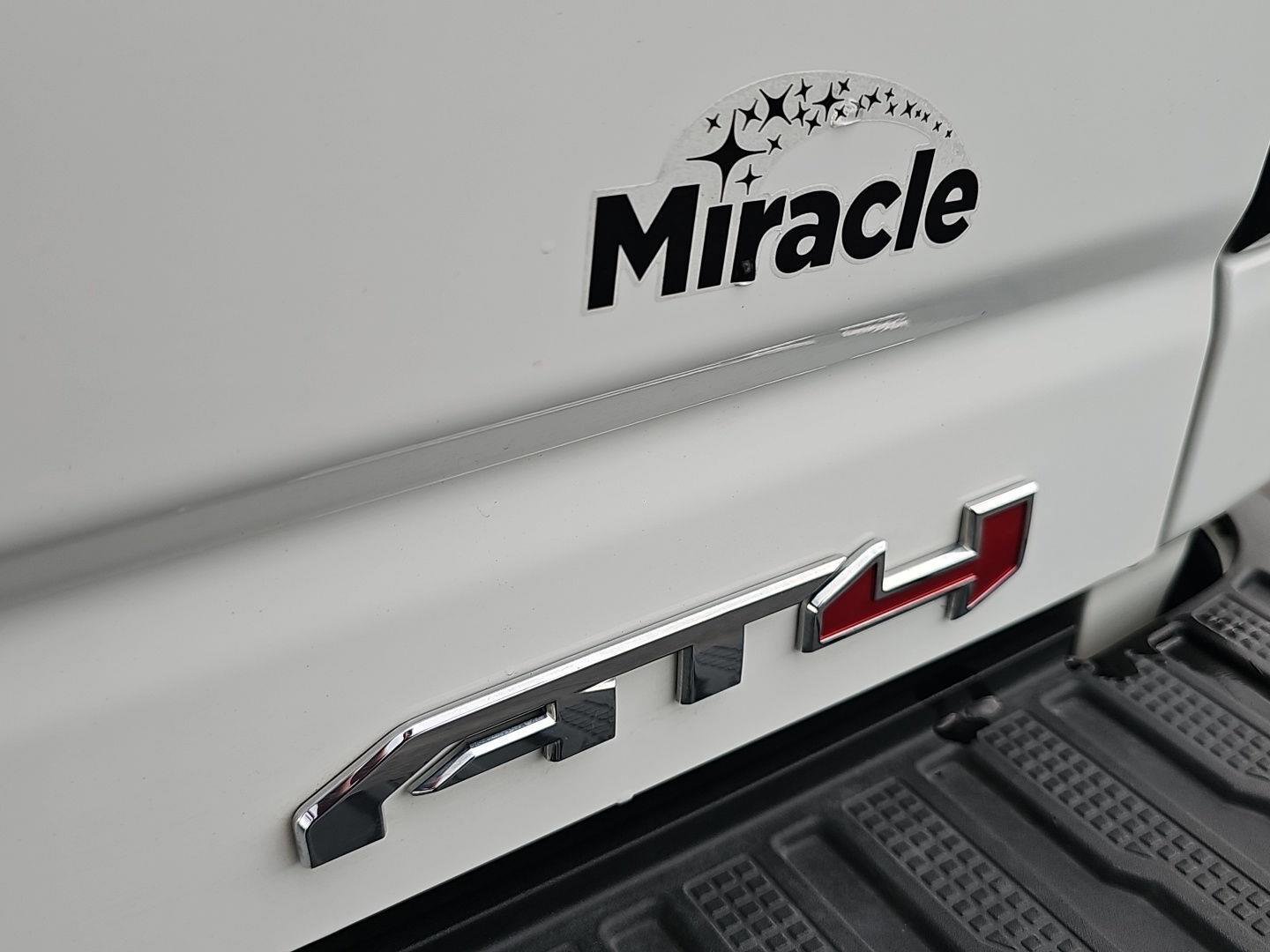 Certified 2025 GMC Sierra 2500 AT4 AWD/4WD image 30