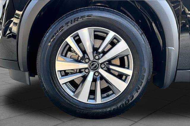 Certified 2023 Nissan Pathfinder SL image 11