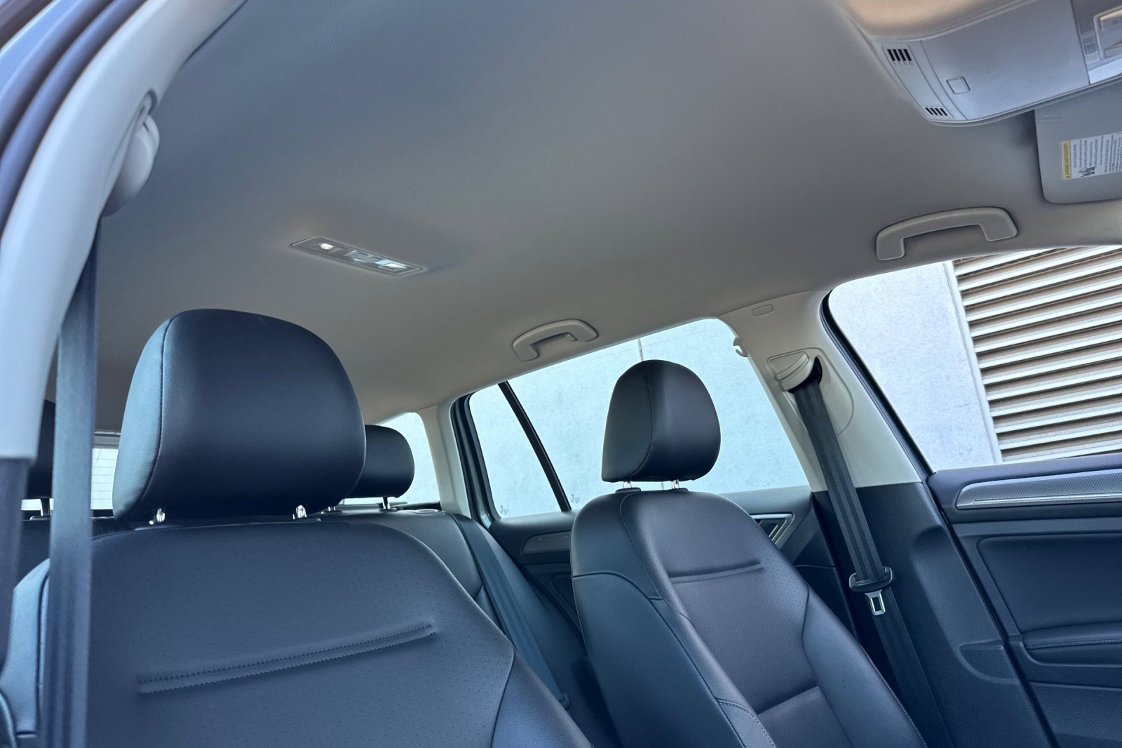 Used 2019 Volkswagen Golf Alltrack S image 17