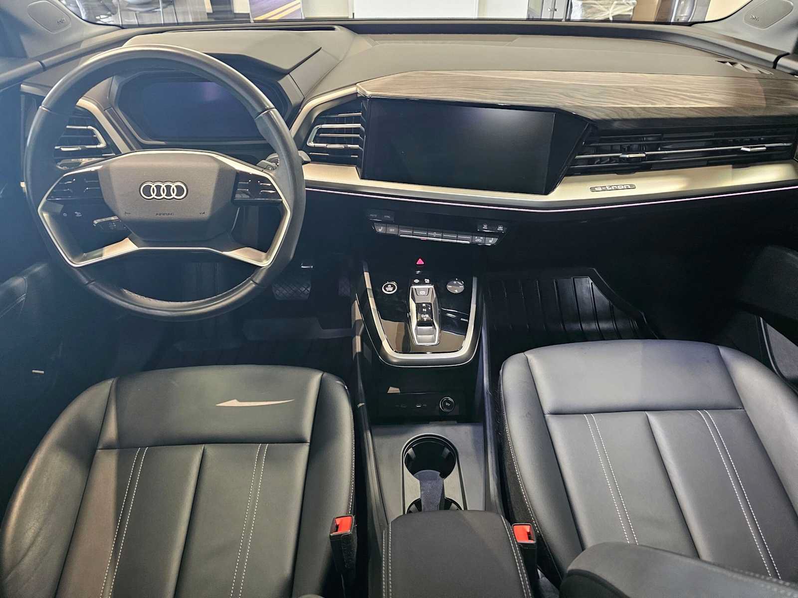 Used 2023 Audi Q4 e-tron Prestige AWD/4WD image 20