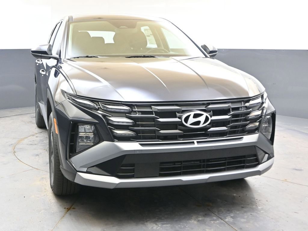 New 2026 Hyundai Tucson Blue SE image 8