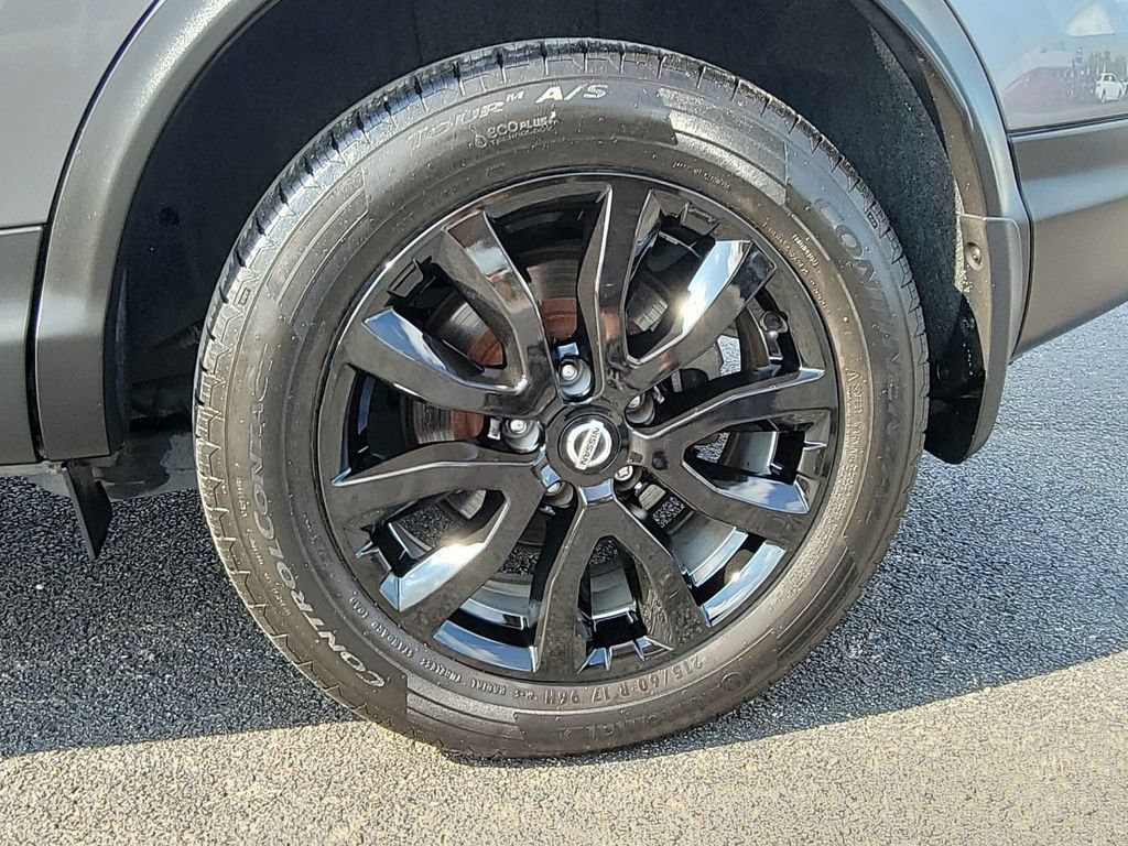 Used 2022 Nissan Rogue Sport SV FWD image 32