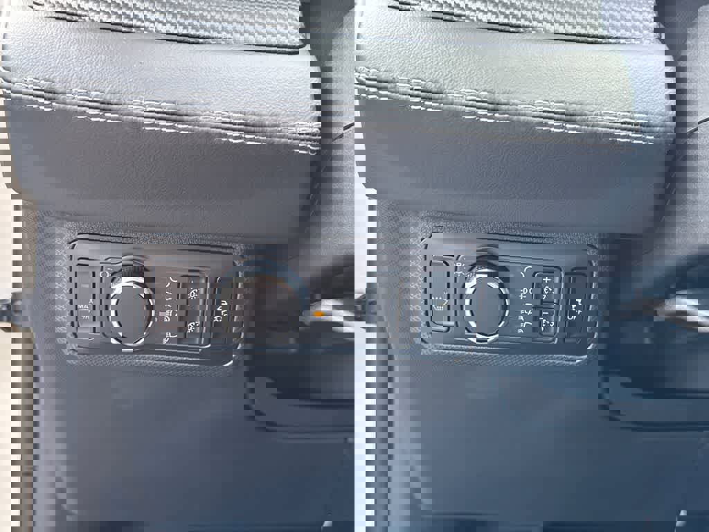 Used 2024 Ford Mustang Mach-E Select w/ Comfort Package Lite AWD/4WD image 32