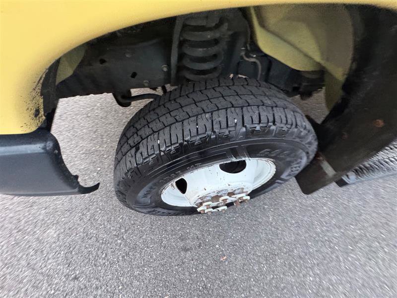 Used 2019 Ford E-450 and Econoline 450 Super Duty w/ Power Windows & Locks Group image 27