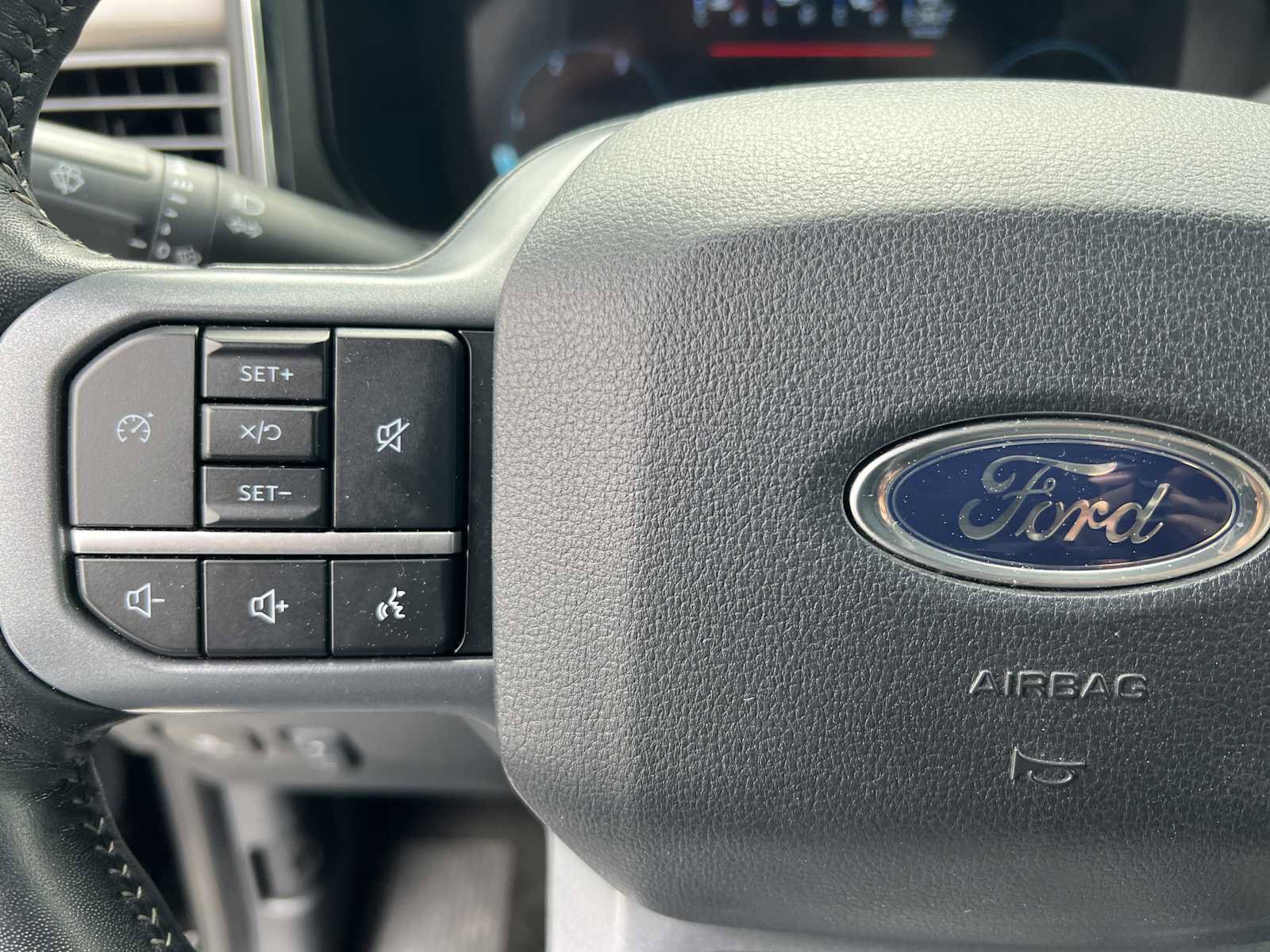 Used 2024 Ford F350 Lariat w/ Chrome Package AWD/4WD image 30