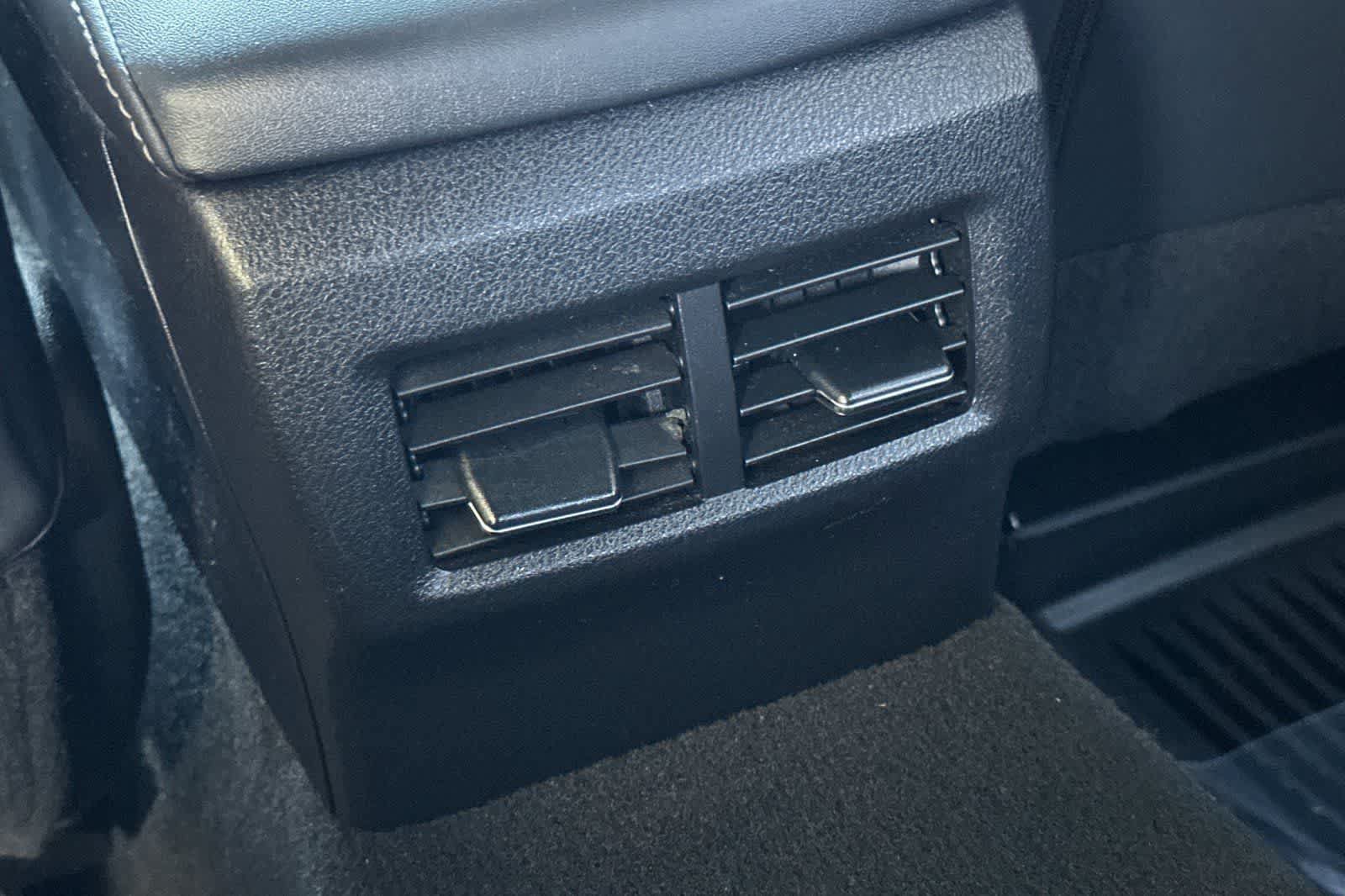 Used 2015 Lexus IS 350 w/ F-Sport Package RWD image 15