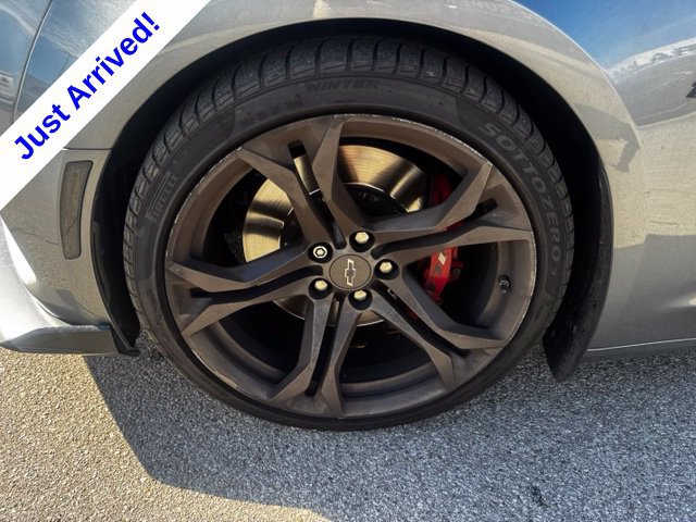 Used 2021 Chevrolet Camaro SS RWD image 10