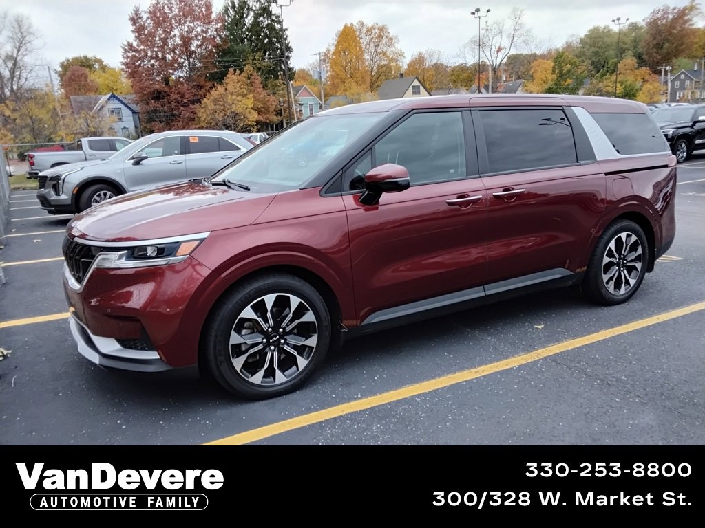 Used 2022 Kia Carnival EX