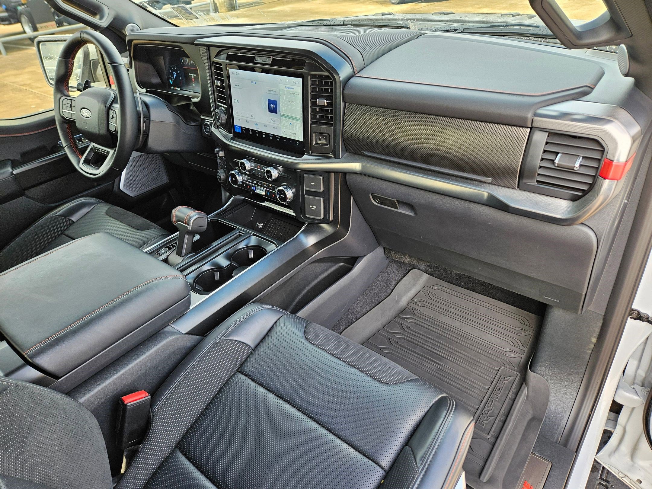 Certified 2025 Ford F150 Raptor AWD/4WD image 33