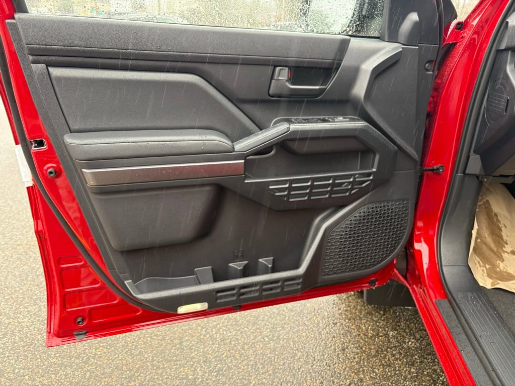 New 2026 Toyota 4Runner SR5 AWD/4WD image 32
