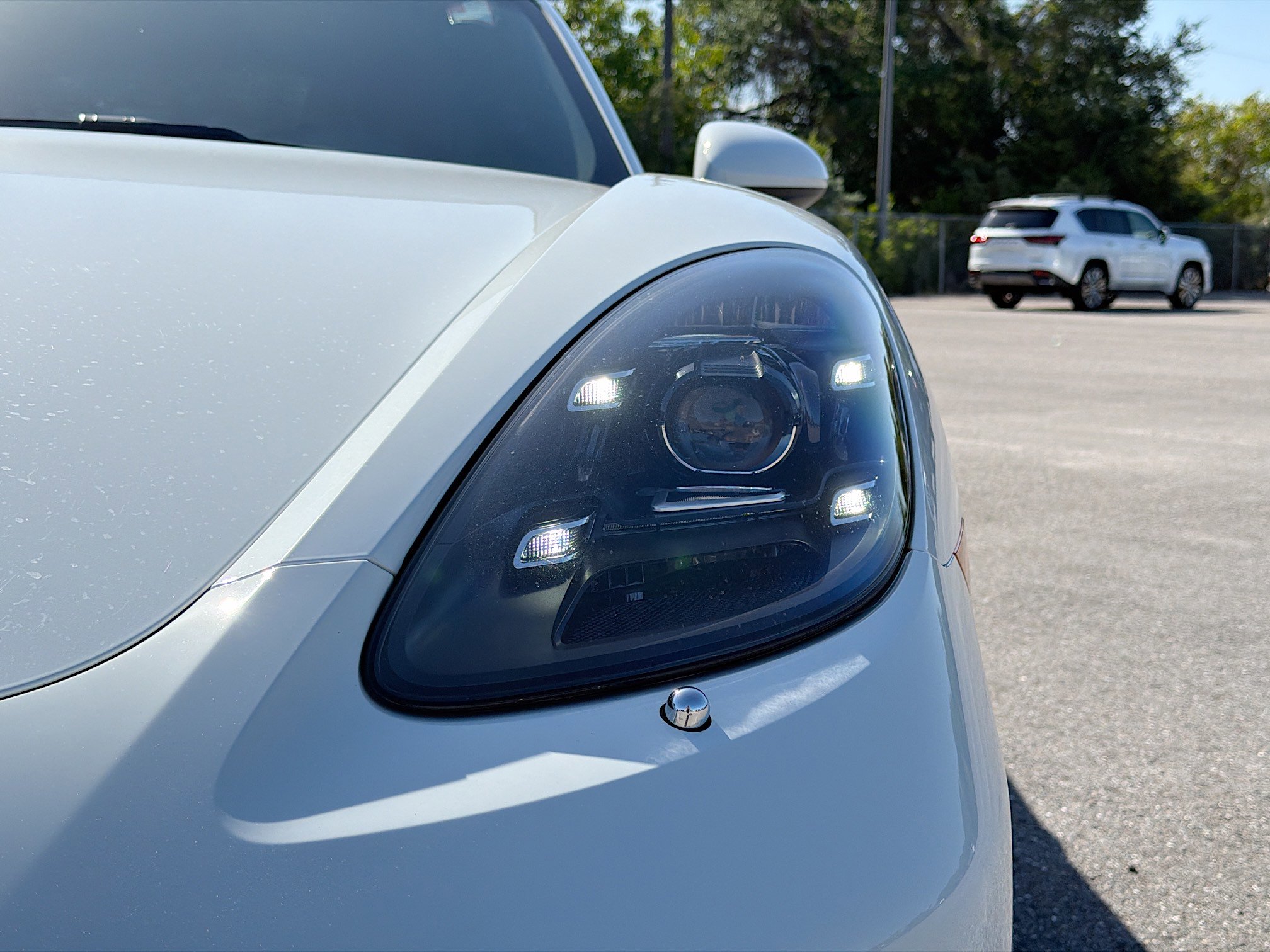 Used 2025 Porsche 718 Cayman RWD image 9