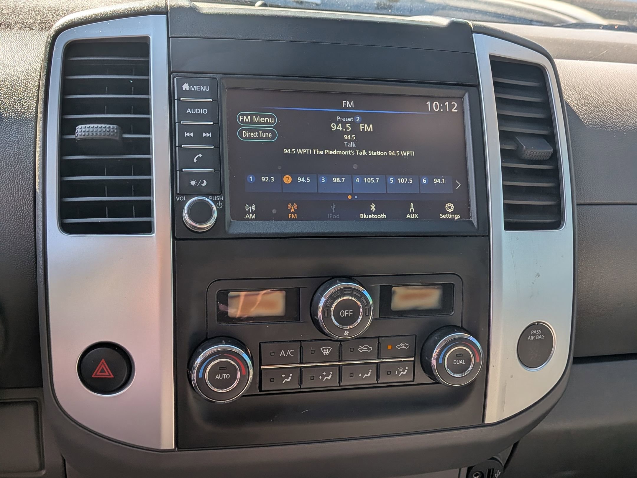 Used 2021 Nissan Frontier SV w/ Midnight Edition Floor Mats RWD image 26