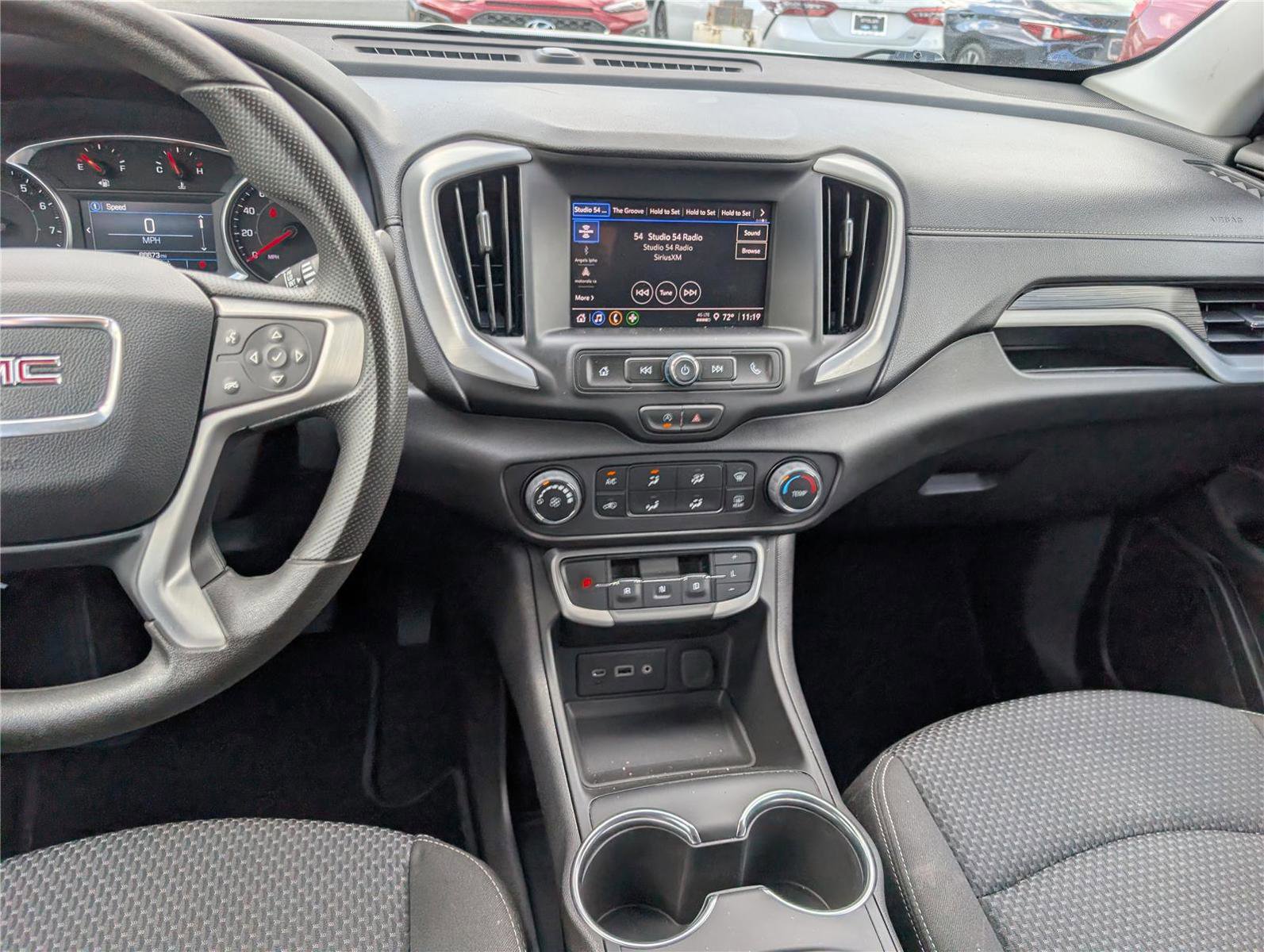 Used 2024 GMC Terrain SLE FWD image 17