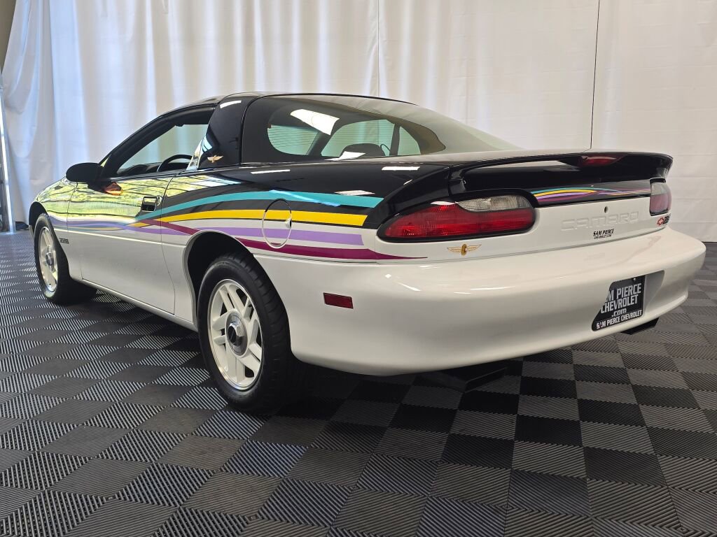 Used 1993 Chevrolet Camaro Z28 image 3