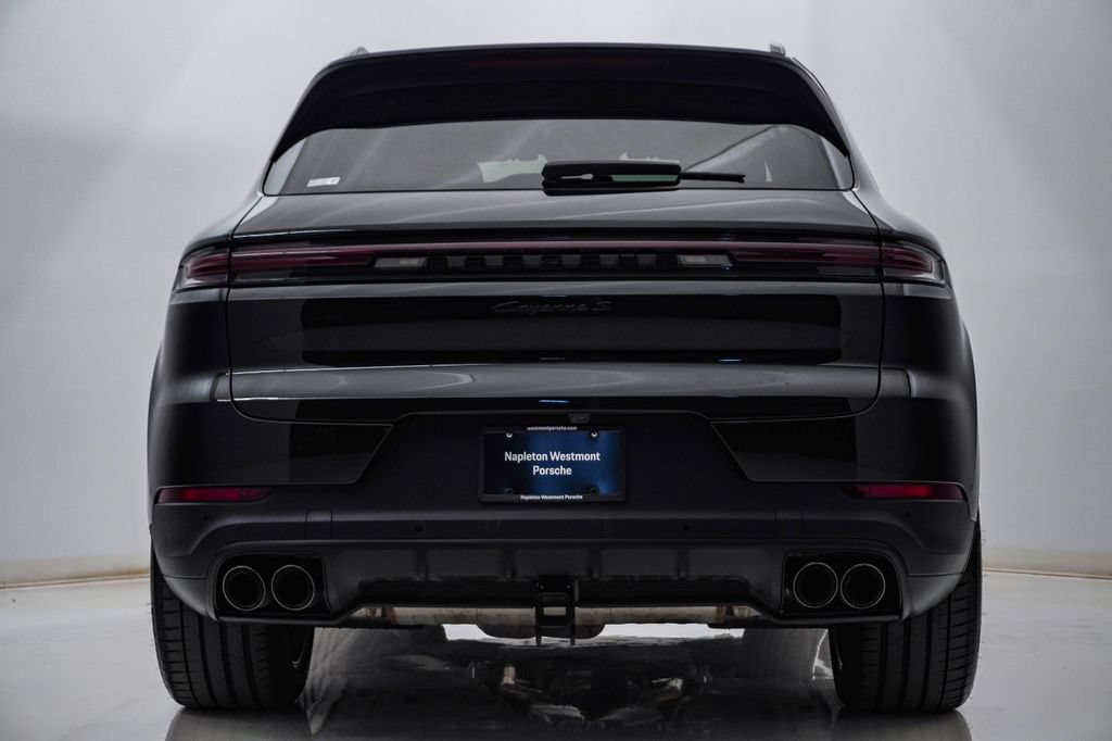 Certified 2024 Porsche Cayenne S AWD/4WD image 10